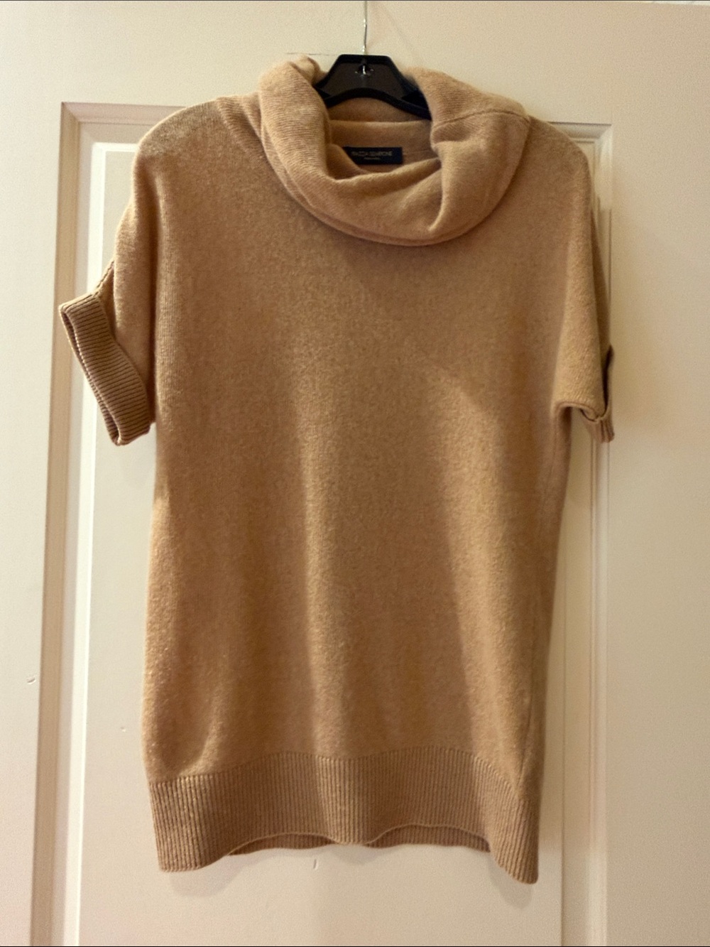 Piazza Sempione Short-Sleeve cashmere Cowl Neck Sweater in Camel